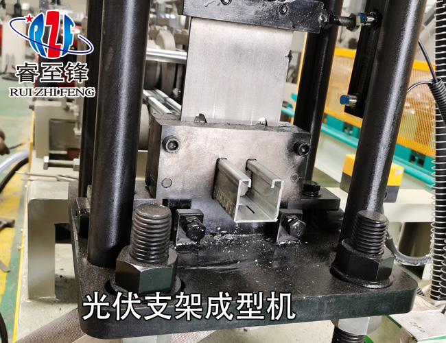 光伏支架成型机如何操作？